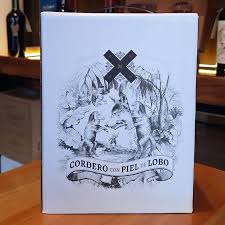 CORDERO CON PIEL DE LOBO MALBEC x 3 LTS